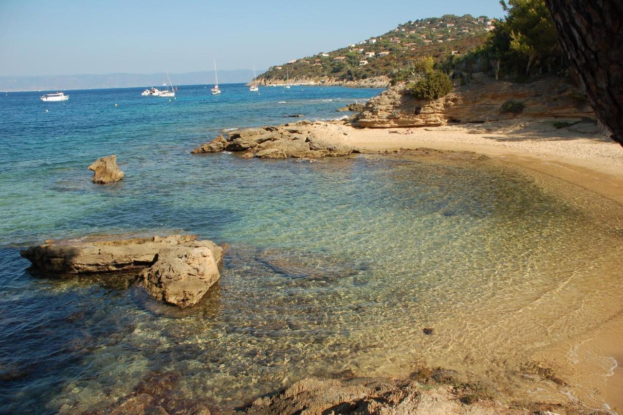 Beau studio rénové avec vue Vieux Hyères Esterno foto